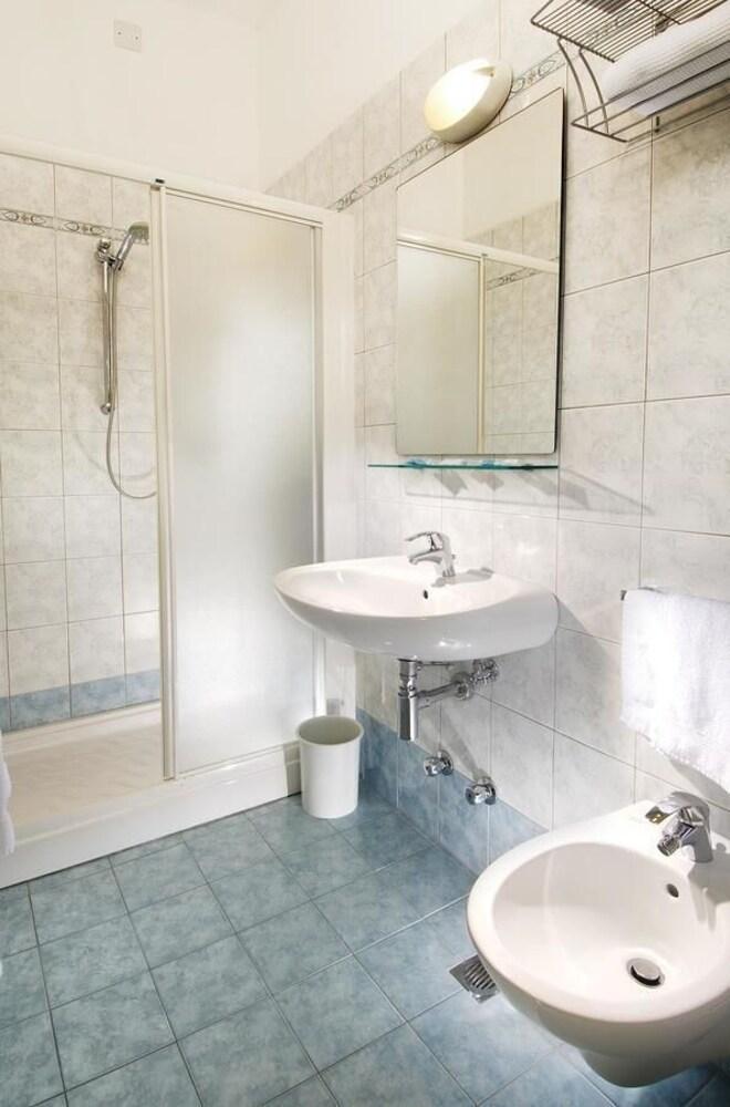 Hotel Trieste Cervia Kültér fotó