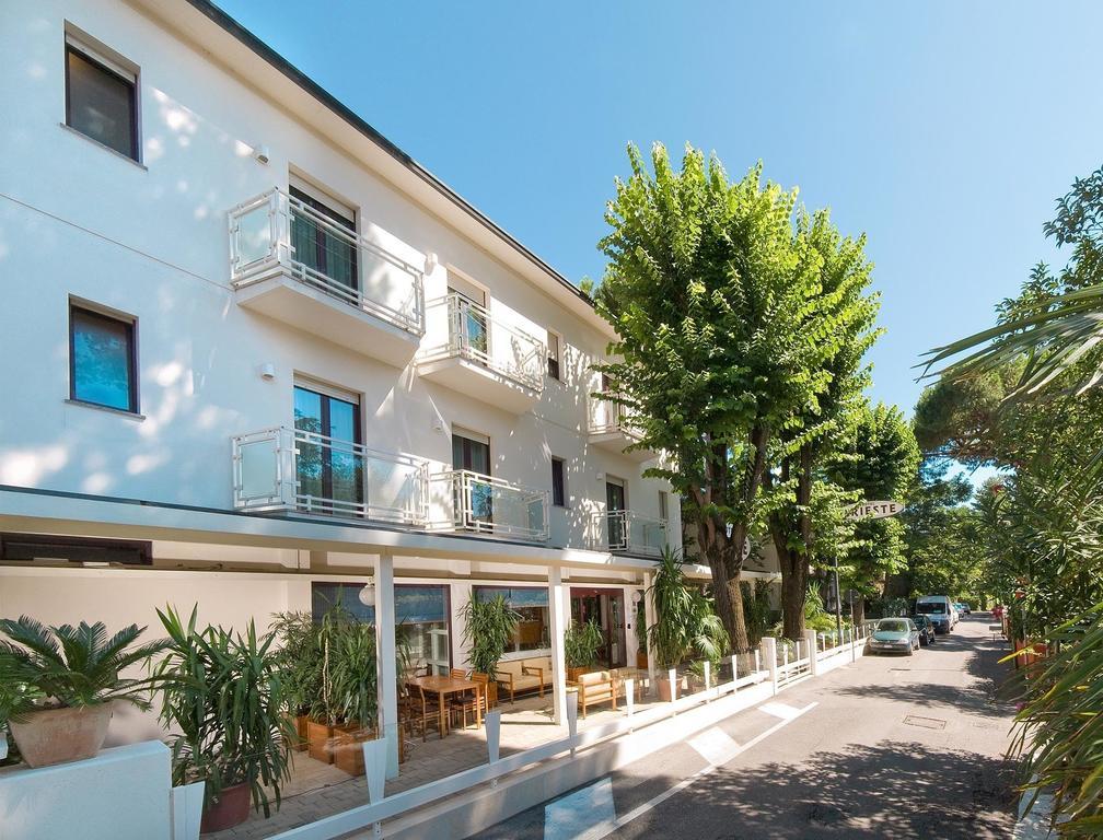 Hotel Trieste Cervia Kültér fotó