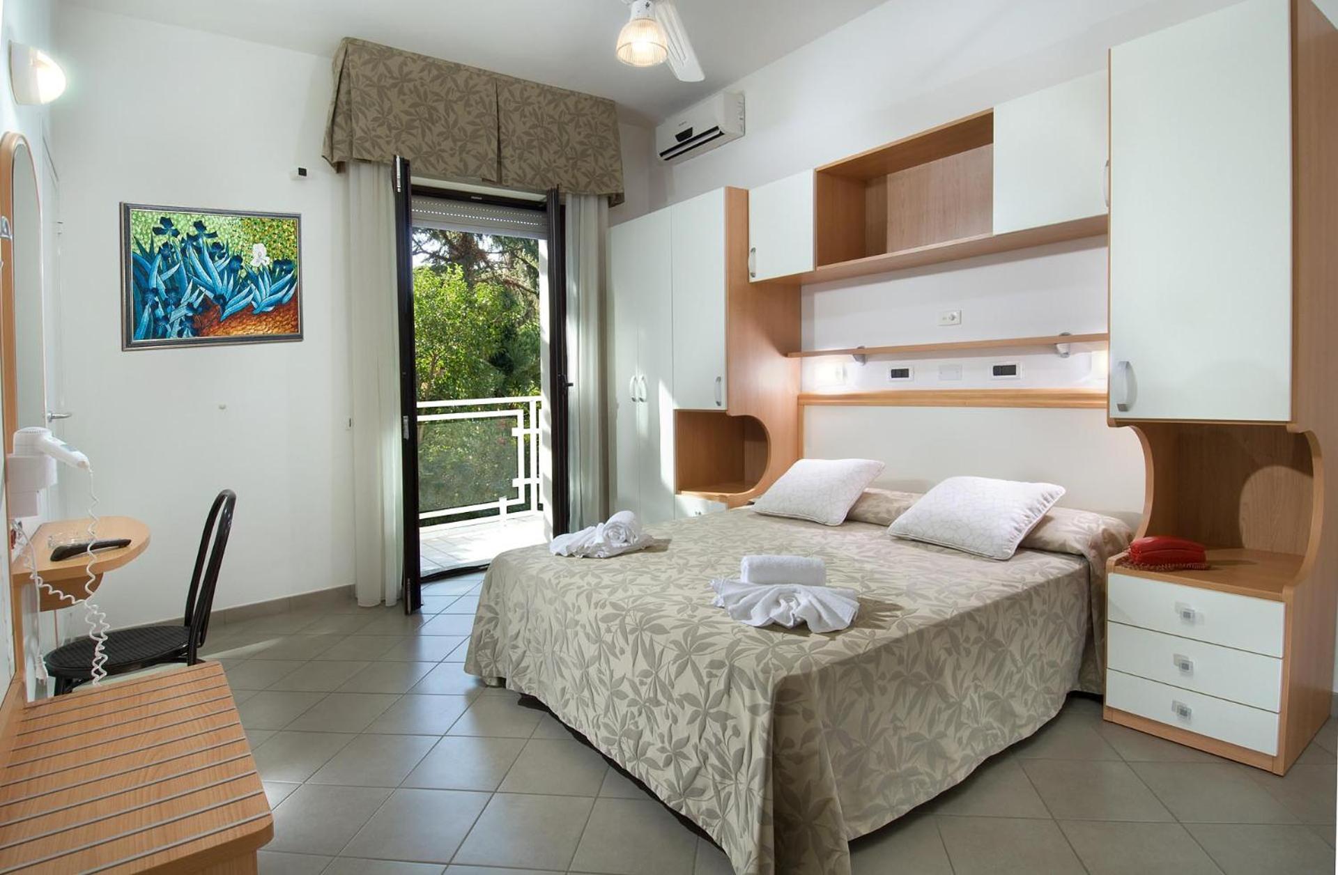 Hotel Trieste Cervia Kültér fotó
