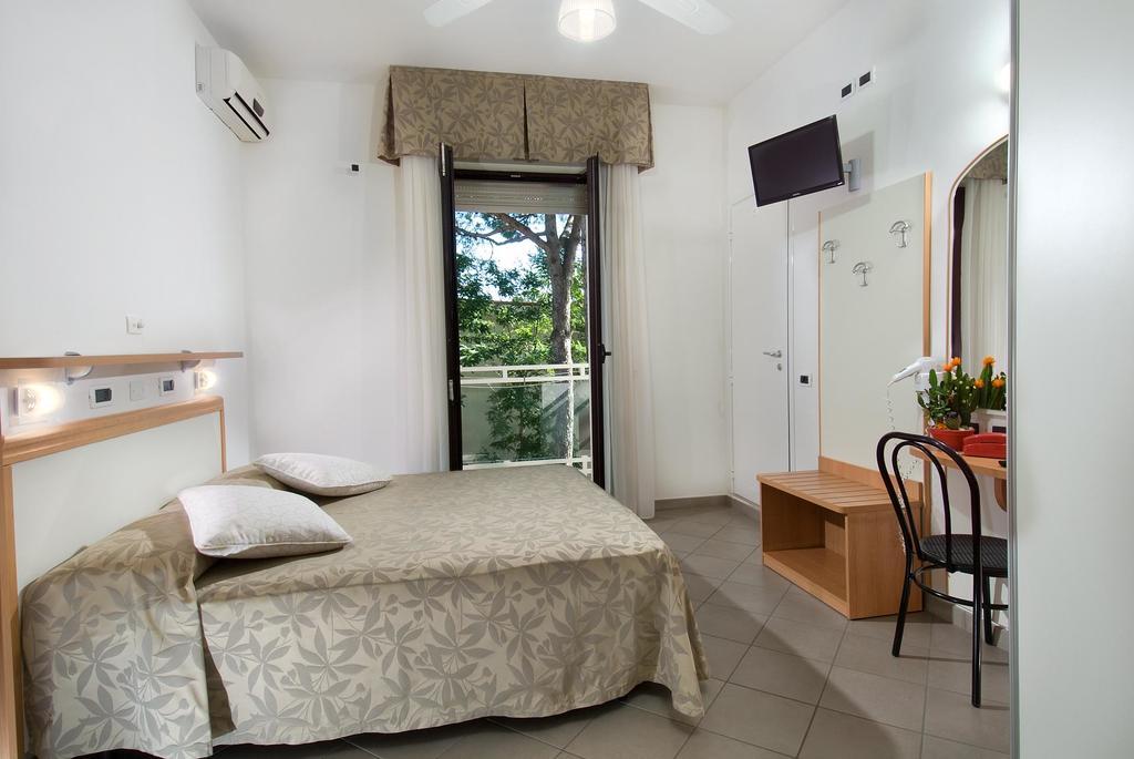 Hotel Trieste Cervia Kültér fotó