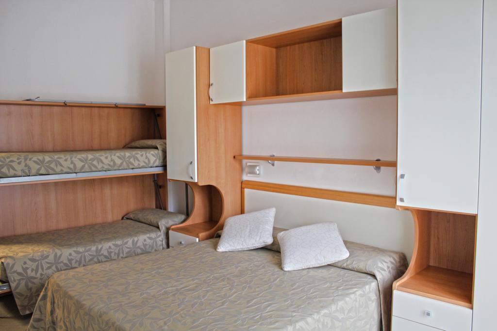 Hotel Trieste Cervia Kültér fotó